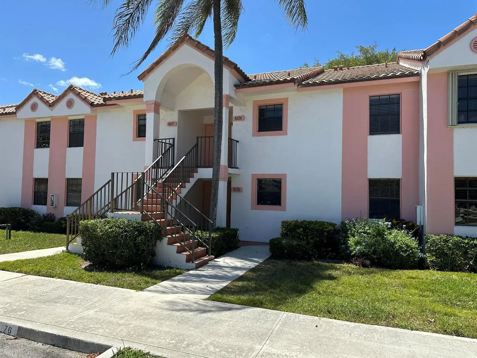 2 bedroom 2 bath Residential Lease for rent at 301 Norwood Terrace # 128, Boca Raton FL 33431