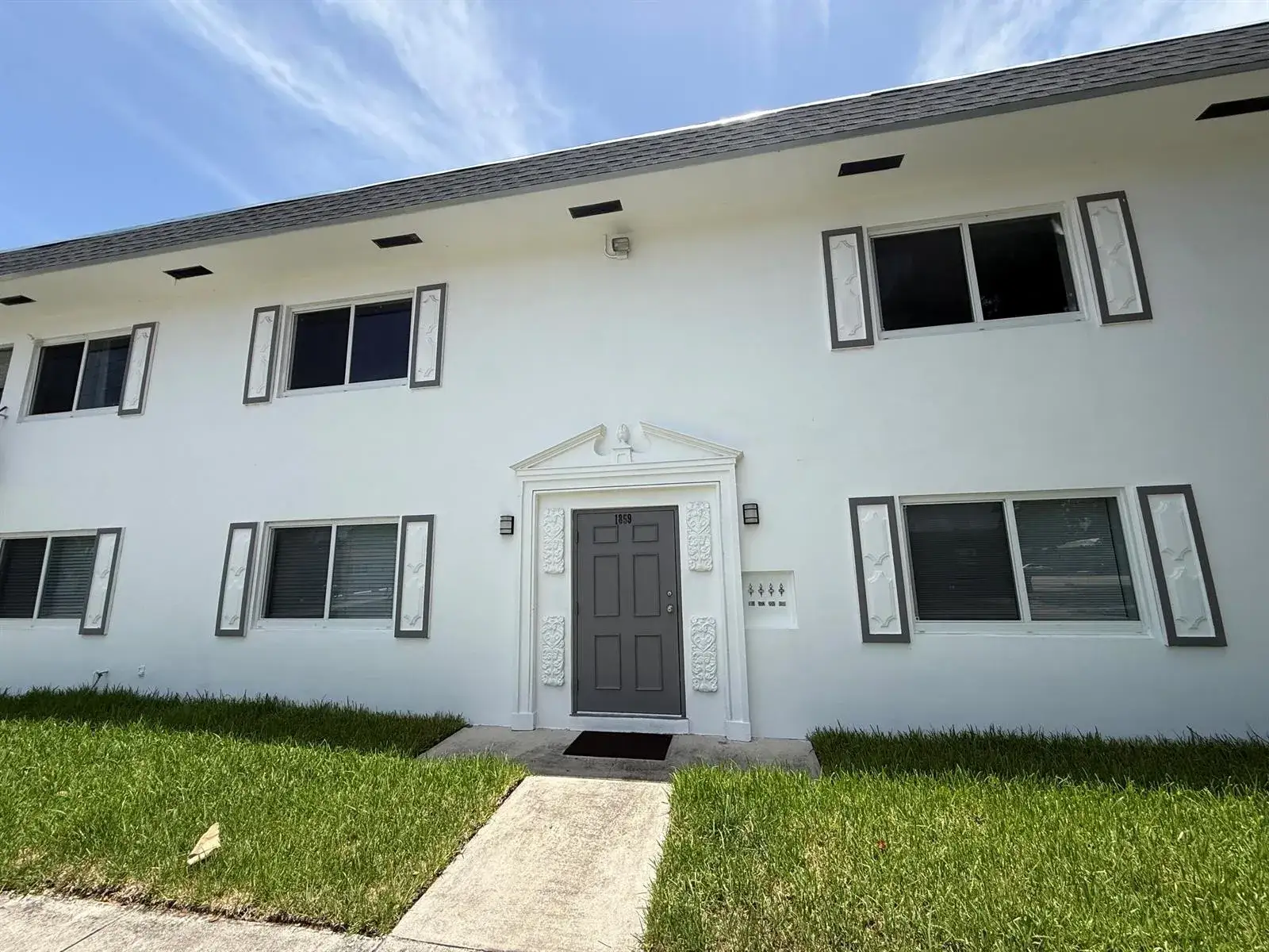 2 bedroom 2 bath Residential Lease for rent at 1859 Lincoln Street # 202, Hollywood FL 33020