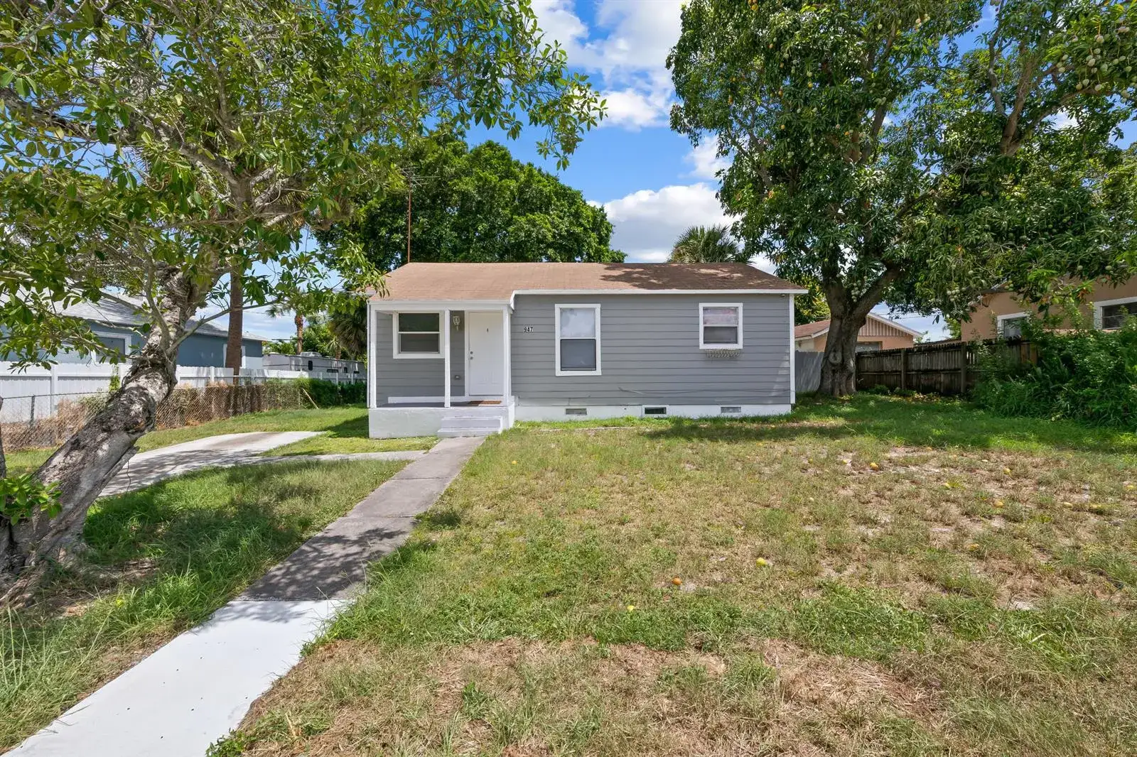 3 bedroom 1 bath Residential for sale at 947 43RD Street, West Palm Beach FL 33407