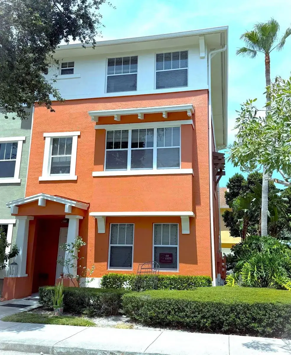 4 bedroom 3 bath Residential for sale at 883 MILLBRAE Court # 6, West Palm Beach FL 33401