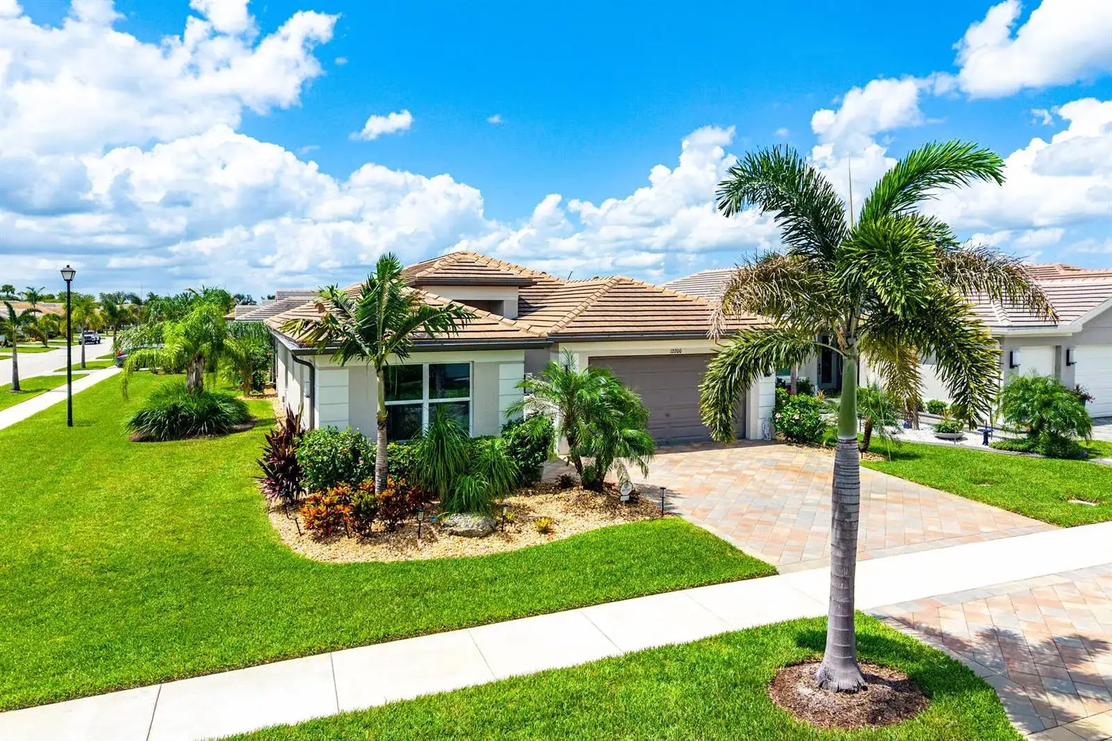 4 bedroom 3 bath Residential for sale at 12200 SW SANDPIPER Way, Port St. Lucie FL 34987