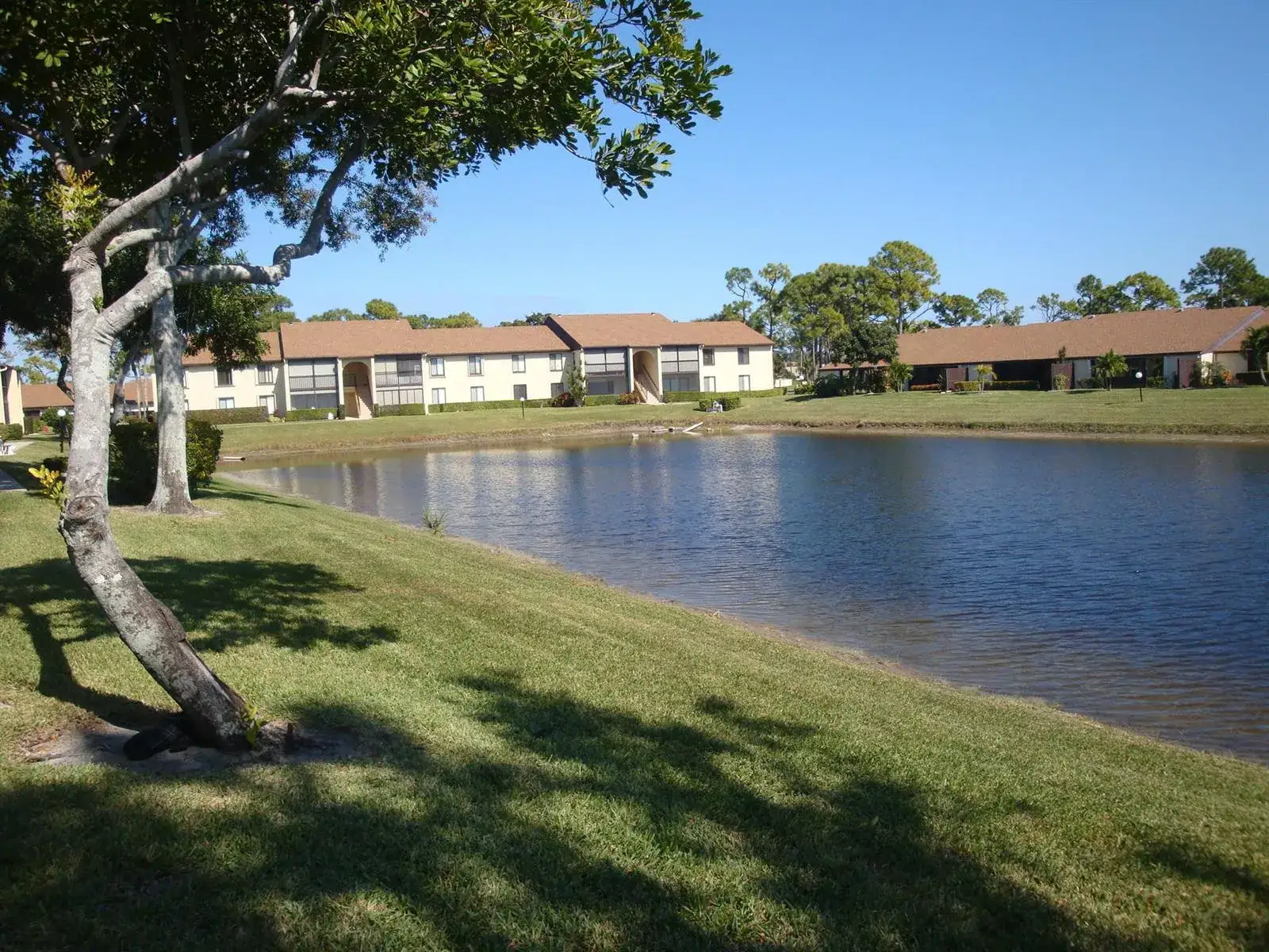 3 bedroom 2 bath Residential Lease for rent at 726 SUNNY PINE Way # B1, FL 33415