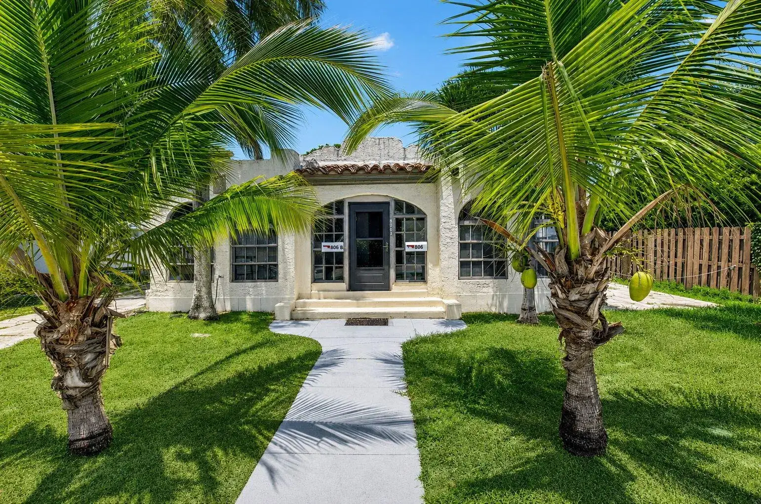 5 bedroom 4 bath Residential for sale at 806 NE 2nd Avenue, Delray Beach FL 33444