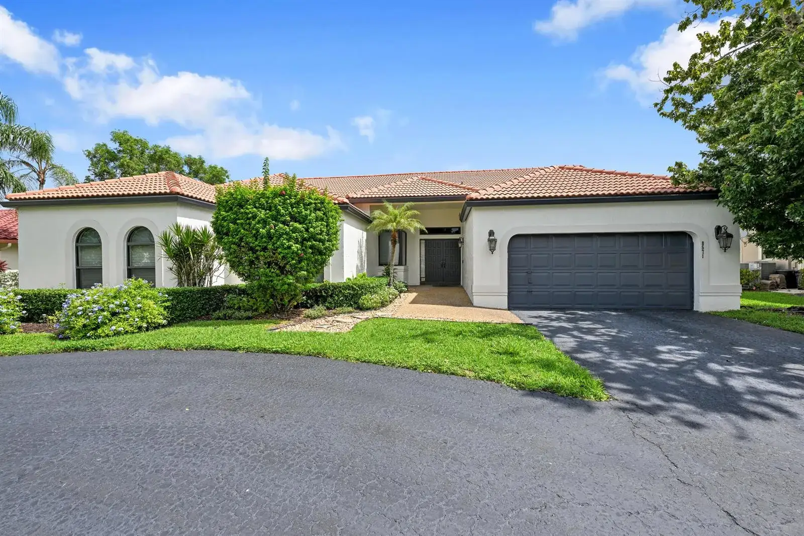 4 bedroom 3 bath Residential for sale at 8571 NW 53RD Court, Coral Springs FL 33067