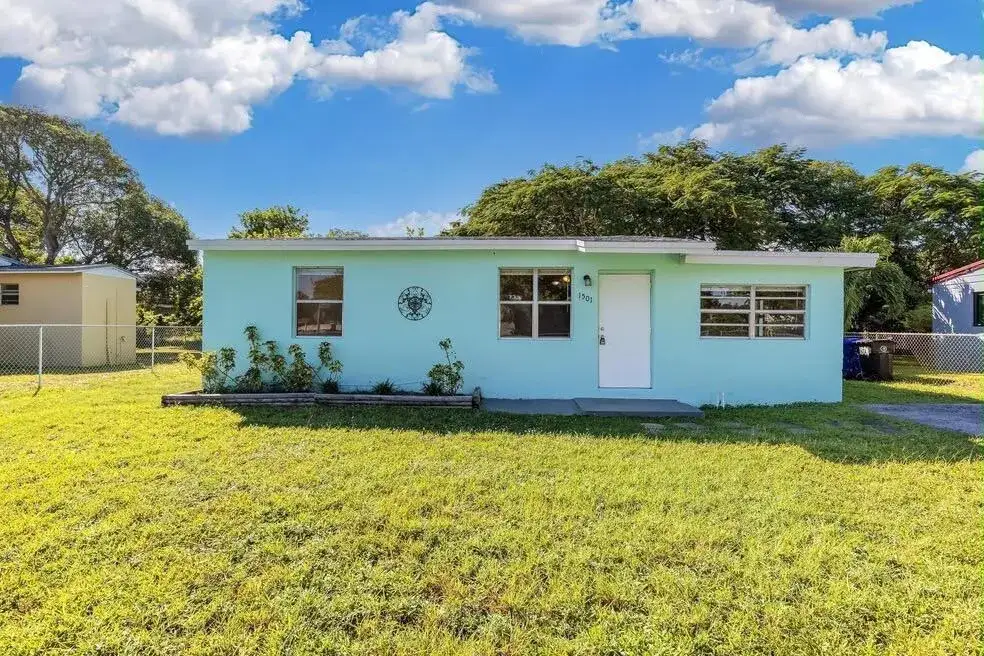 3 bedroom 1 bath Residential Lease for rent at 1501 NW 24th Avenue, Fort Lauderdale FL 33311