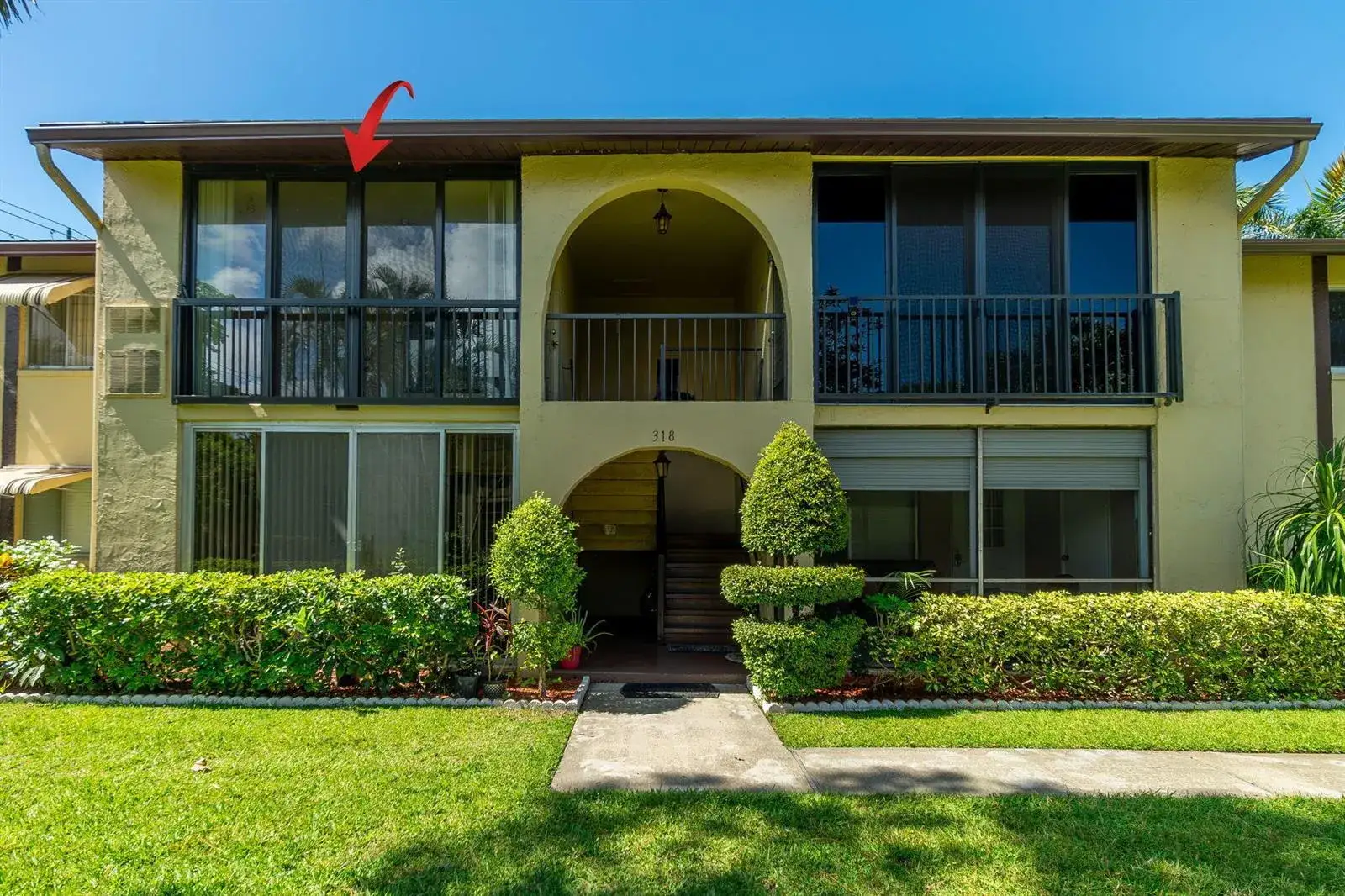 1 bedroom 1 bath Residential for sale at 318 Pine Ridge Circle # 2, FL 33463