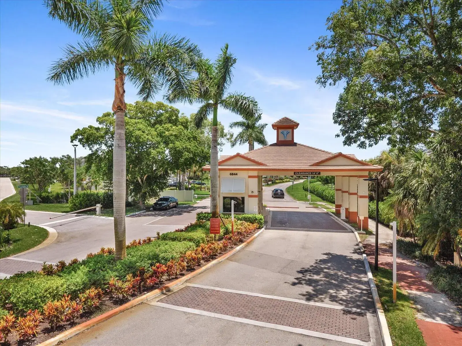 2 bedroom 2 bath Residential for sale at 4266 Deste Court # 302, Lake Worth FL 33467