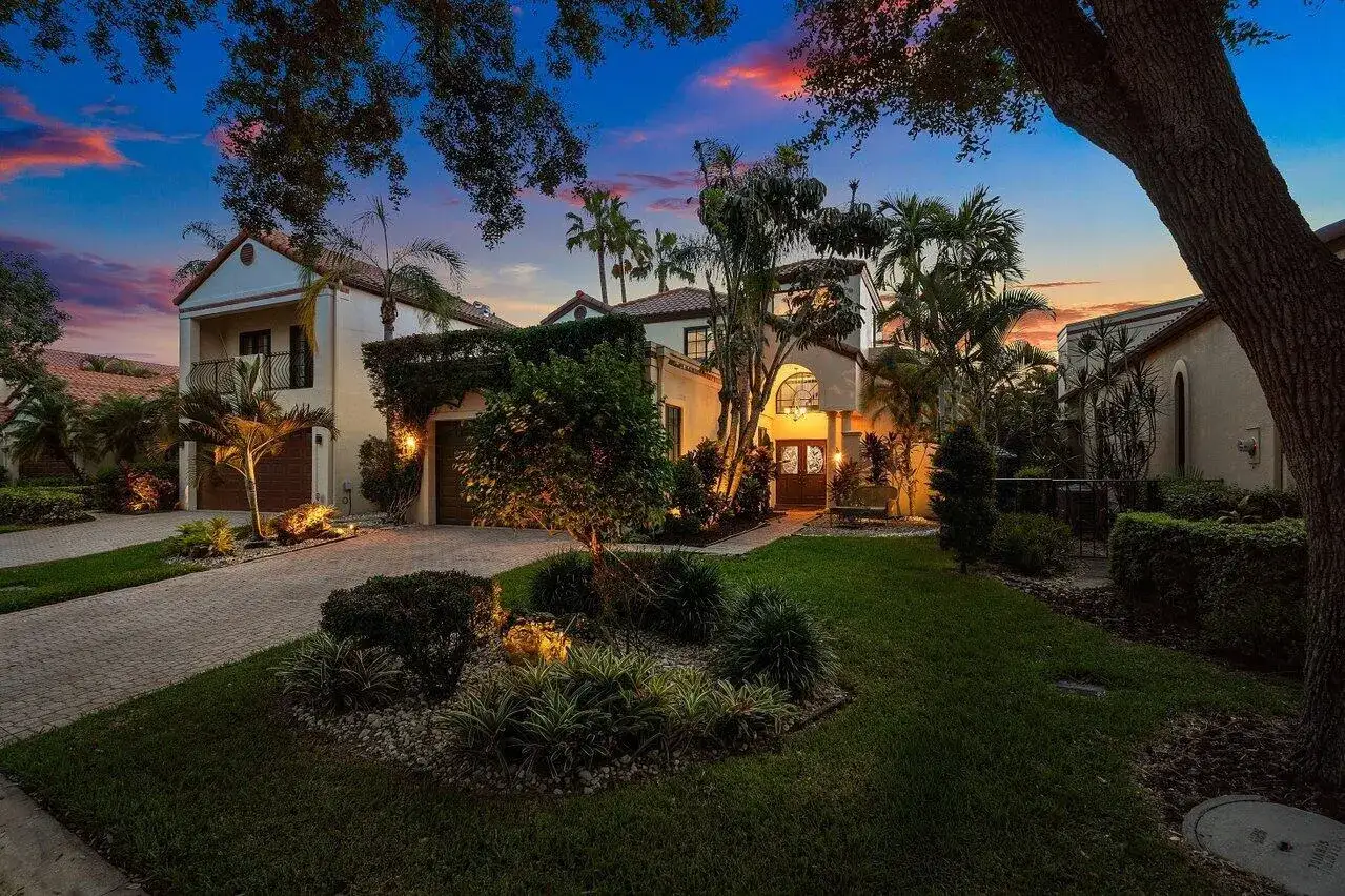 3 bedroom 2 bath Residential for sale at 23496 Mirabella Circle S, Boca Raton FL 33433