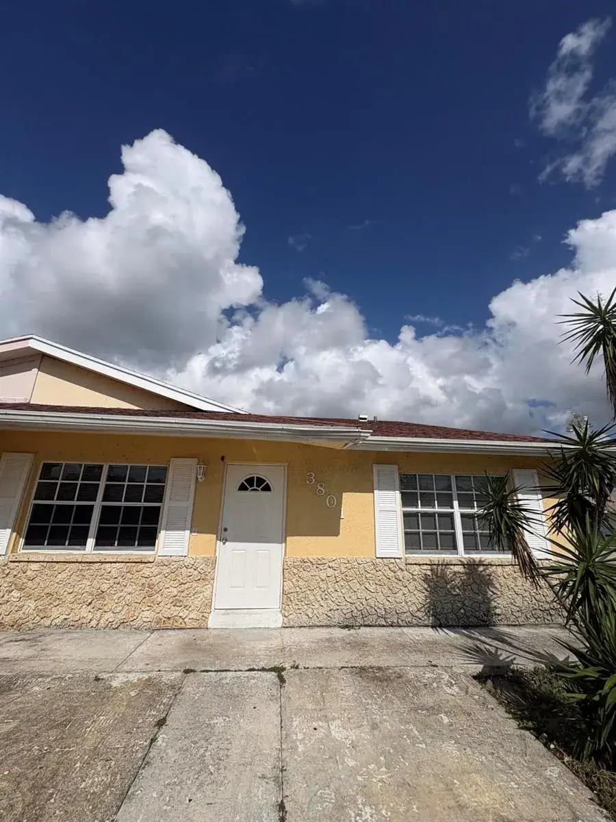 2 bedroom 2 bath Residential Lease for rent at 3801 Van Cott Circle, West Palm Beach FL 33403