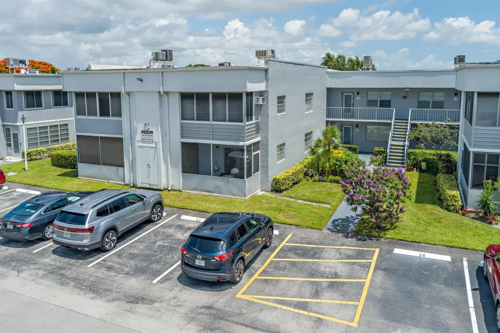 1 bedroom 1 bath Residential for sale at 136 Flanders C, Delray Beach FL 33484