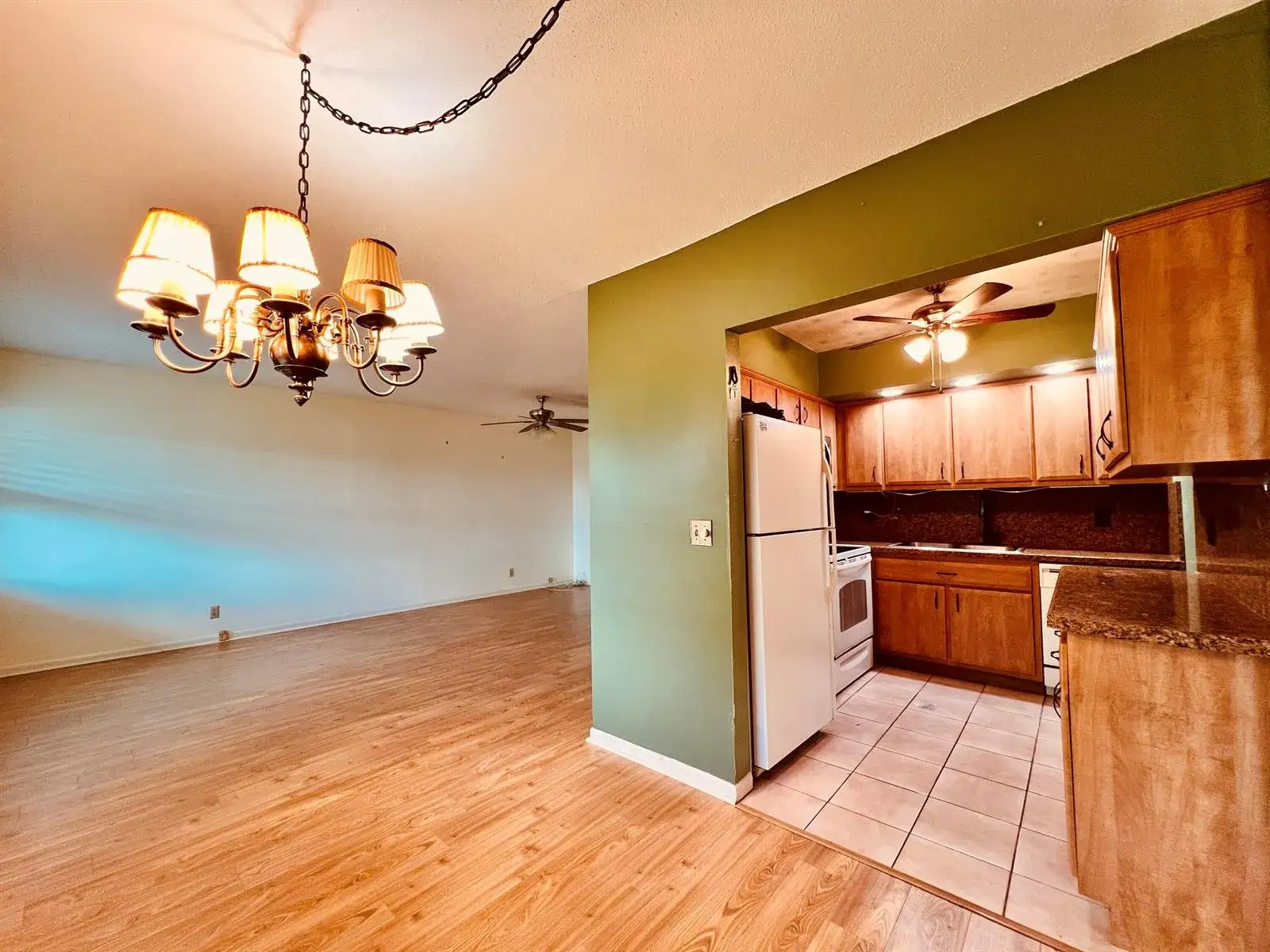 2 bedroom 1 bath Residential for sale at 210 Easthampton I, West Palm Beach FL 33417