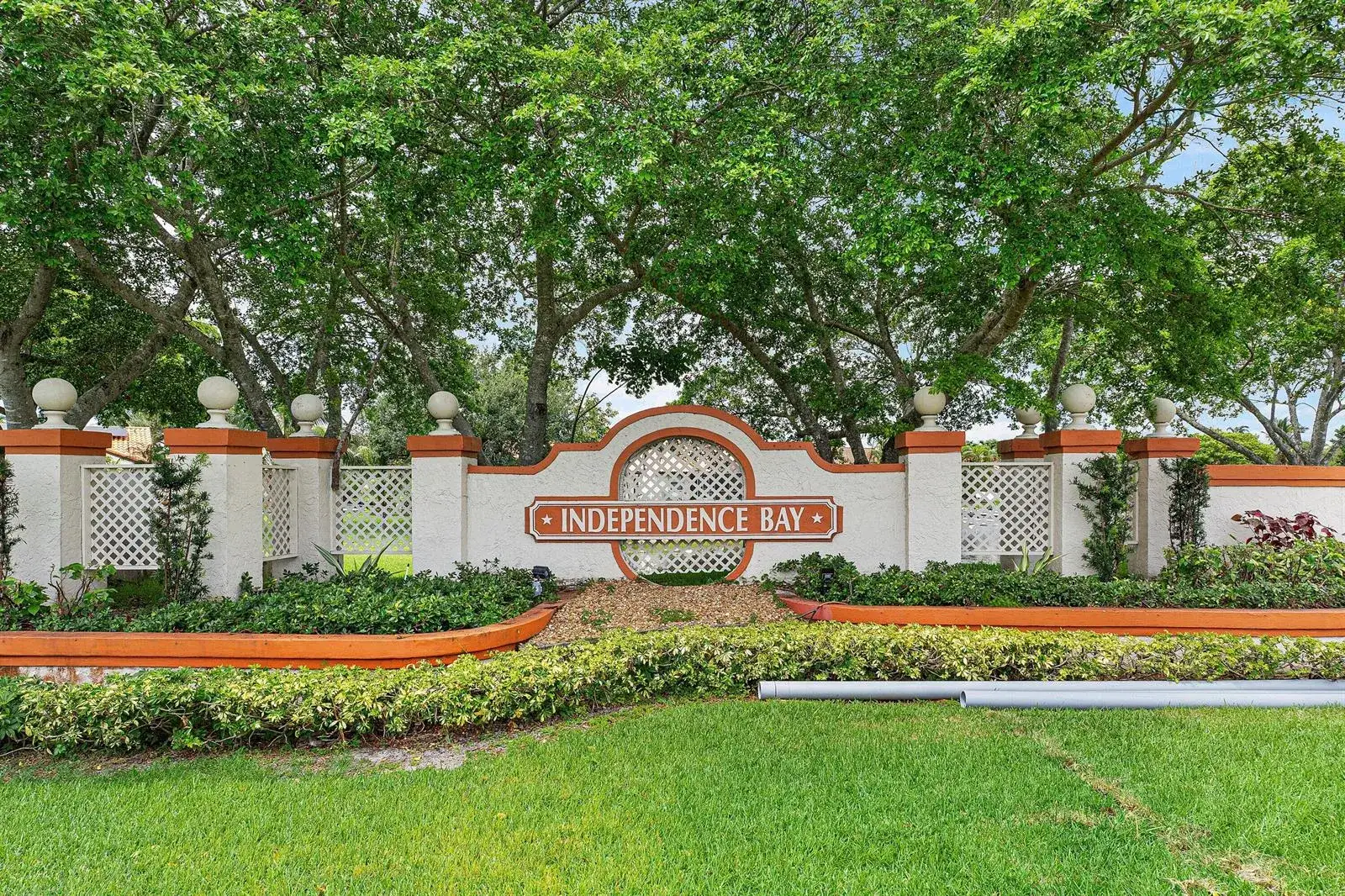 2 bedroom 2 bath Residential for sale at 603 REPUBLIC Court, Deerfield Beach FL 33442