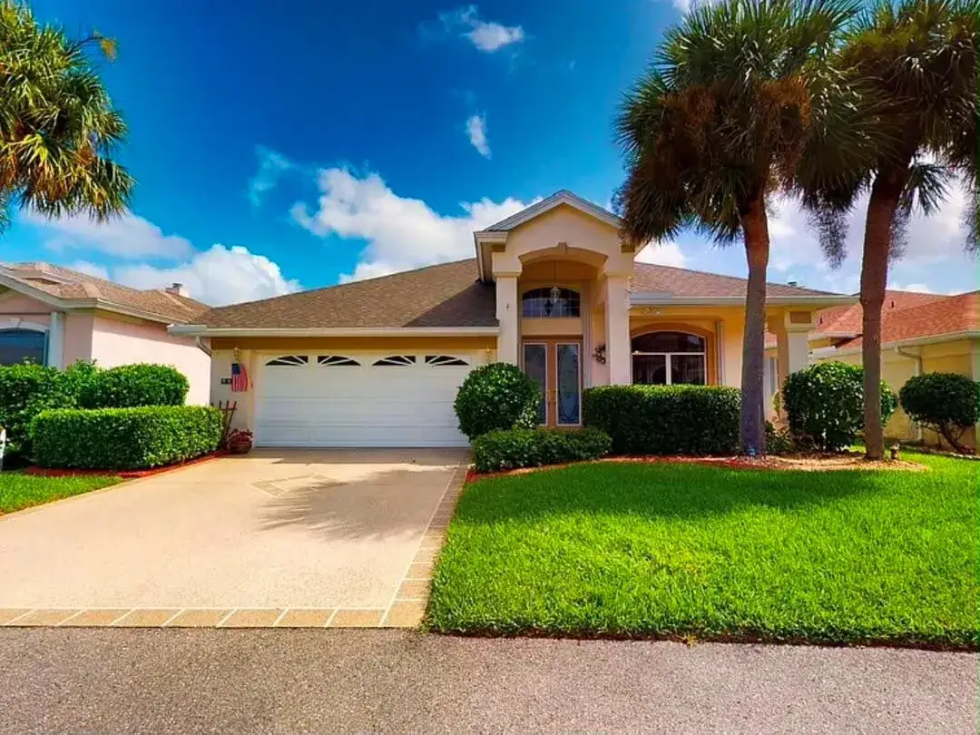 2 bedroom 2 bath Residential Lease for rent at 635 NW VENETTO Court, Port St. Lucie FL 34986