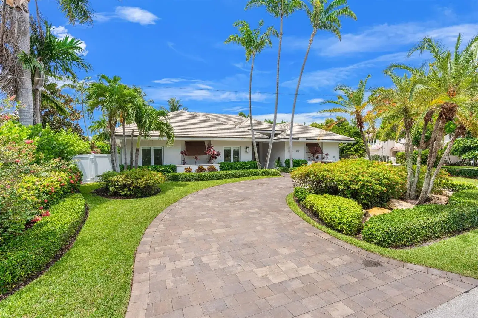4 bedroom 3 bath Residential for sale at 2517 NE 13TH Street, Fort Lauderdale FL 33304