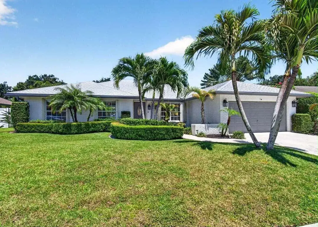 3 bedroom 2 bath Residential Lease for rent at 17634 LAKE PARK Road, Boca Raton FL 33487