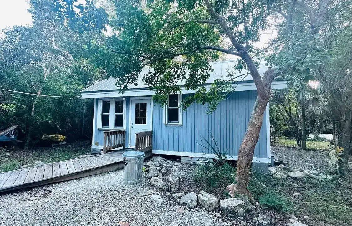 2 bedroom 1 bath Residential Lease for rent at 21857 Disturbed Pine Road, FL 33042