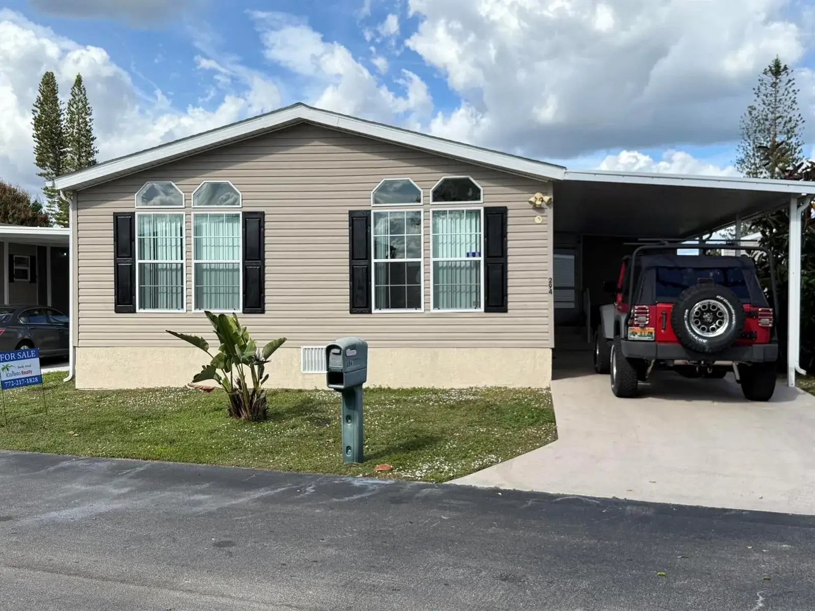 3 bedroom 2 bath Residential for sale at 294 Kingfisher Avenue, Fort Pierce FL 34982