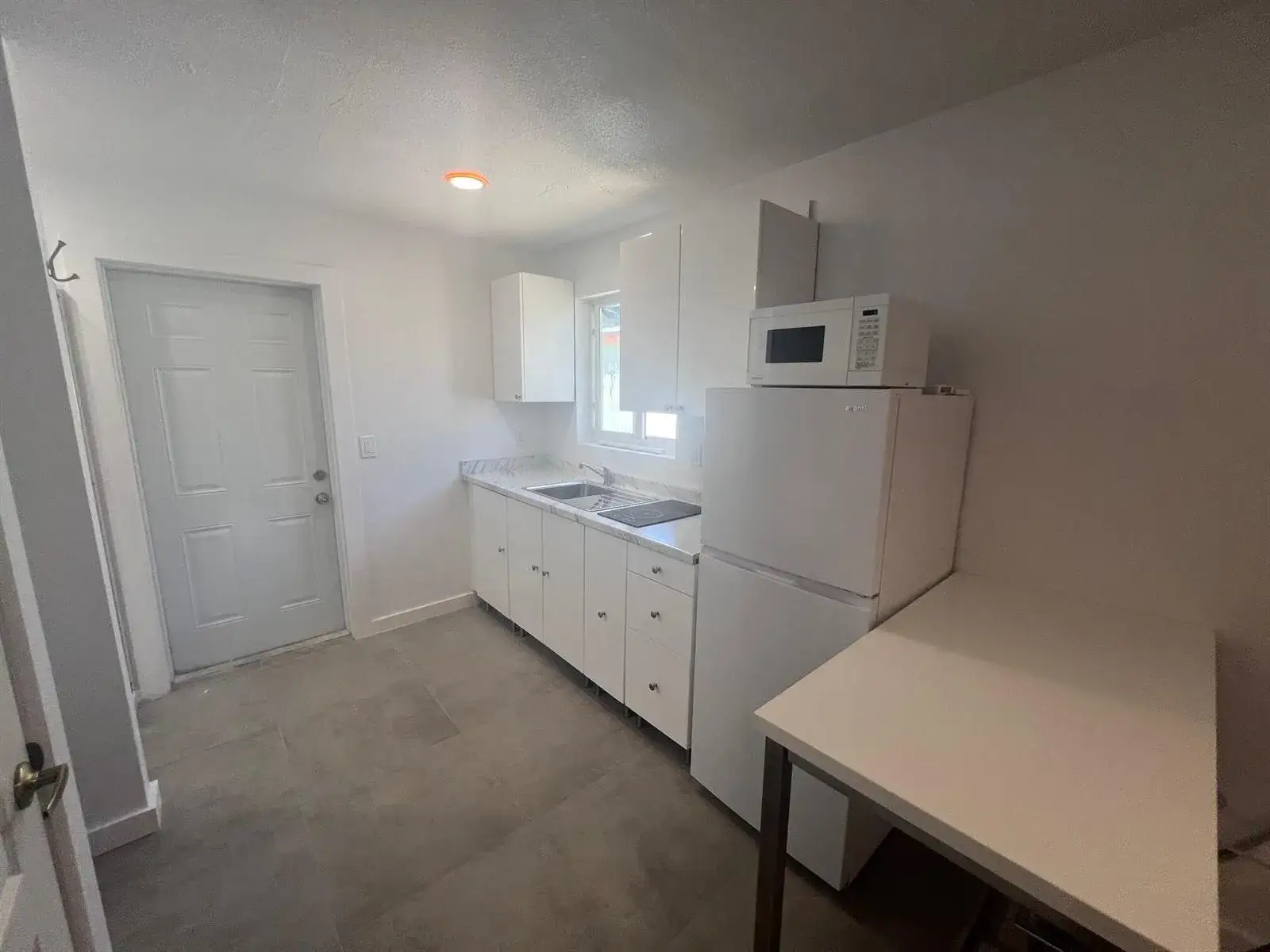 1 bath Residential Lease for rent at 1244 W 27TH Street # B, Riviera Beach FL 33404