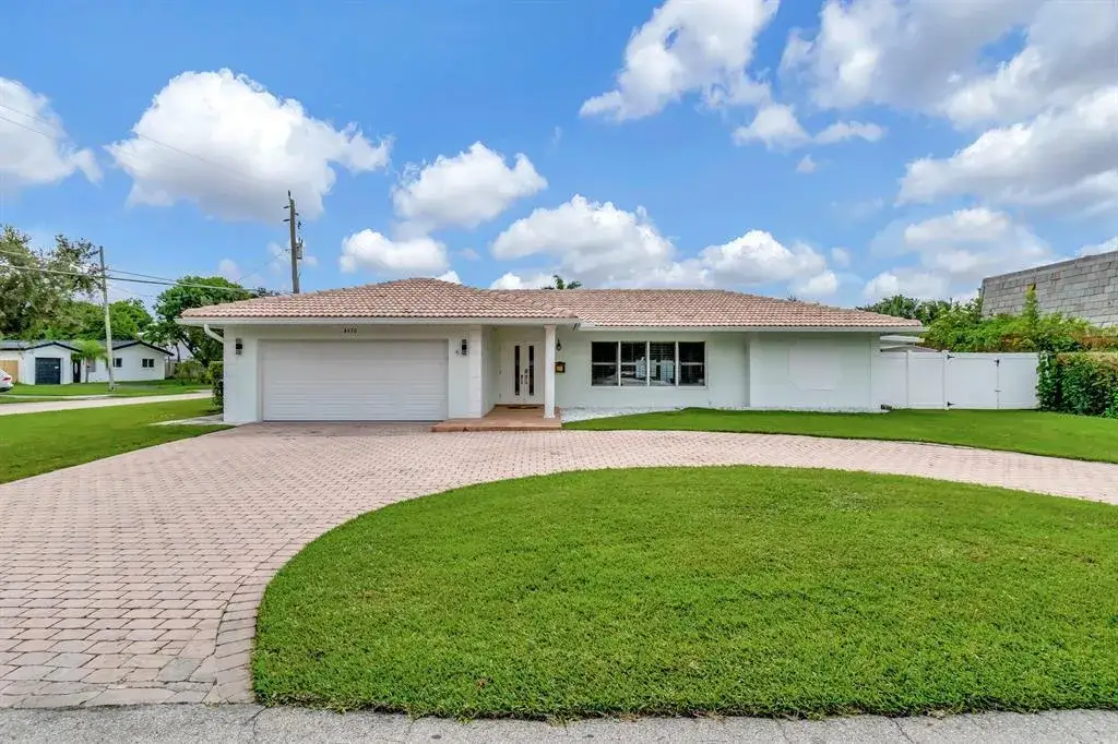 3 bedroom 2 bath Residential Lease for rent at 4450 NE 23RD Avenue, Lighthouse Point FL 33064