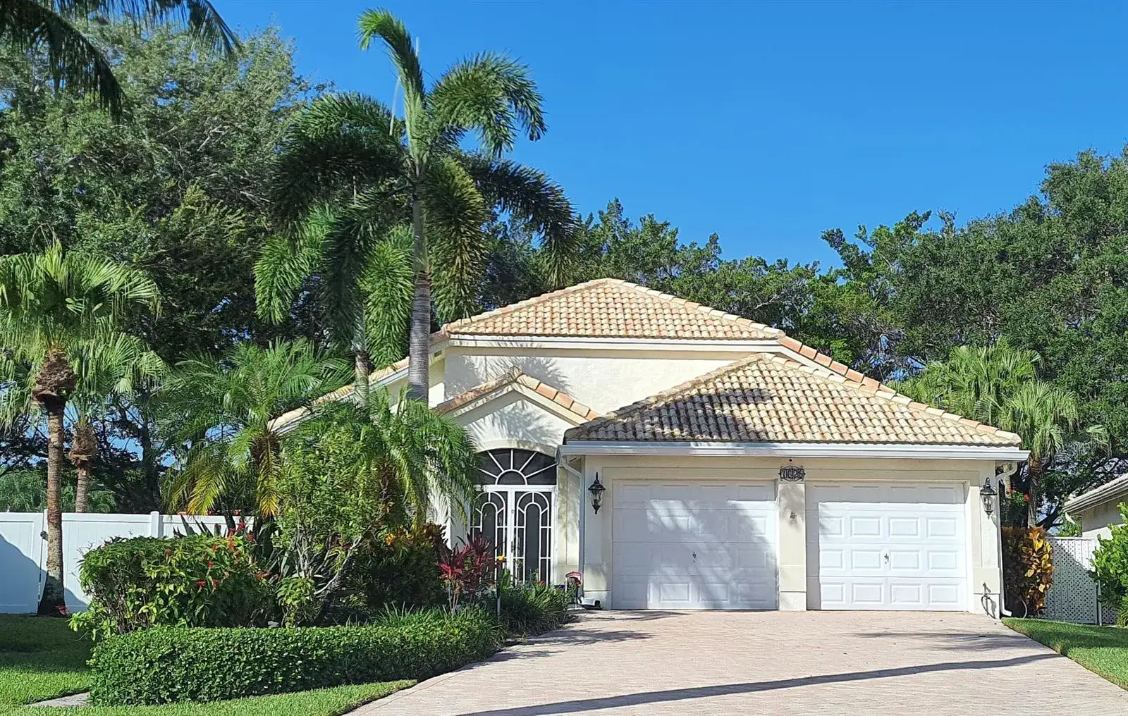 3 bedroom 2 bath Residential Lease for rent at 7628 Eagle Point Drive, Delray Beach FL 33446