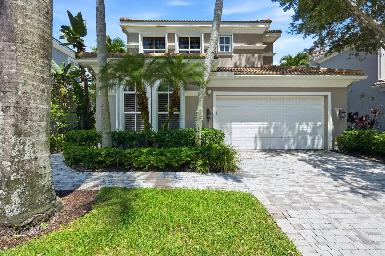 4 bedroom 3 bath Residential for sale at 136 ANDALUSIA Way, Palm Beach Gardens FL 33418