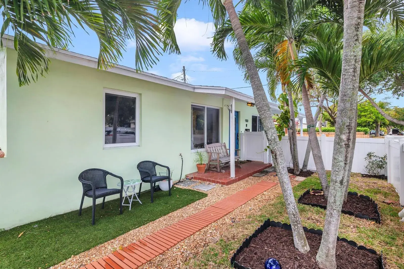 3 bedroom 2 bath Residential for sale at 900 Sunset Road, West Palm Beach FL 33401
