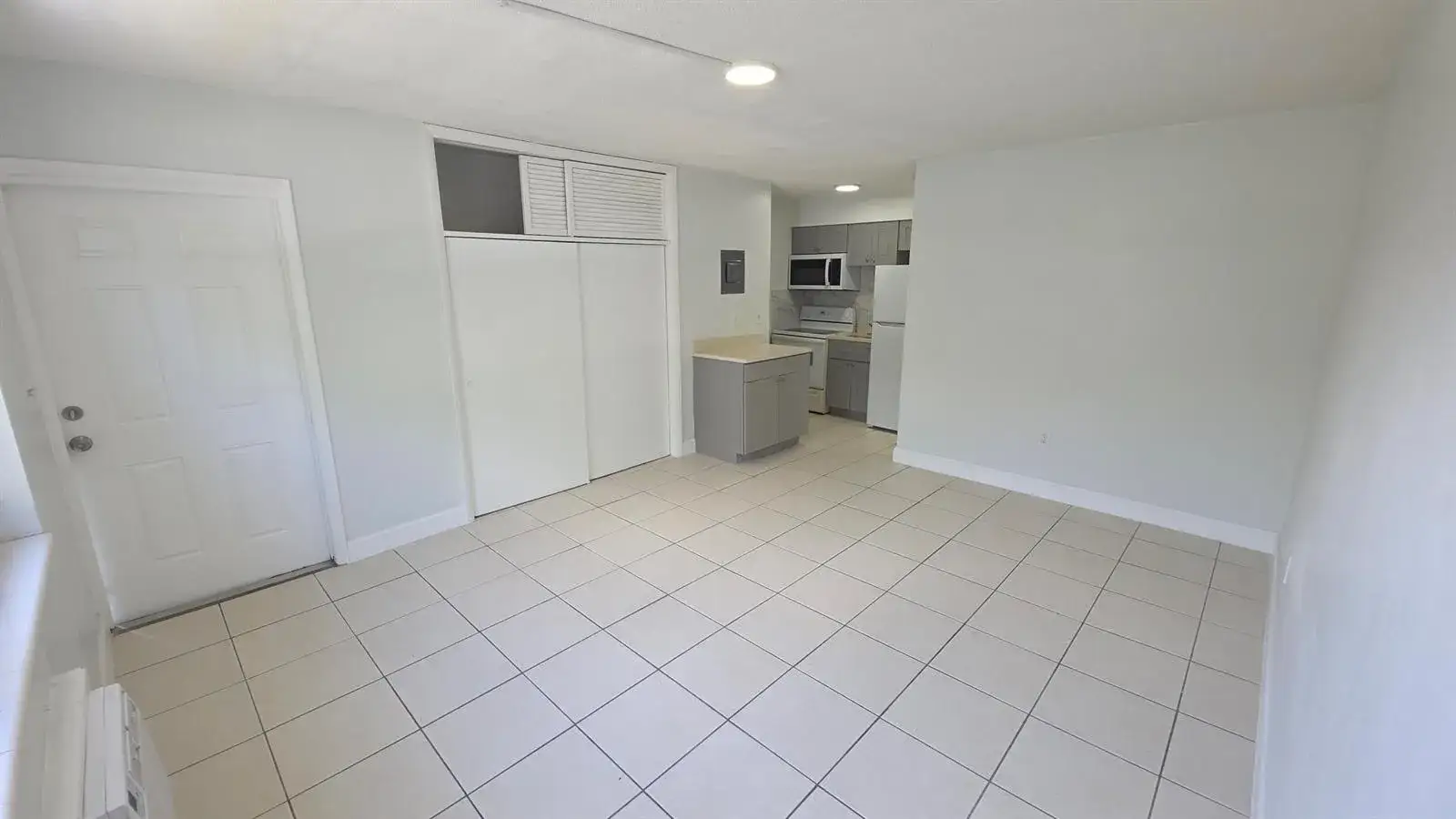 1 bath Residential Lease for rent at 7311 VENETIAN Street # 6, Miramar FL 33023