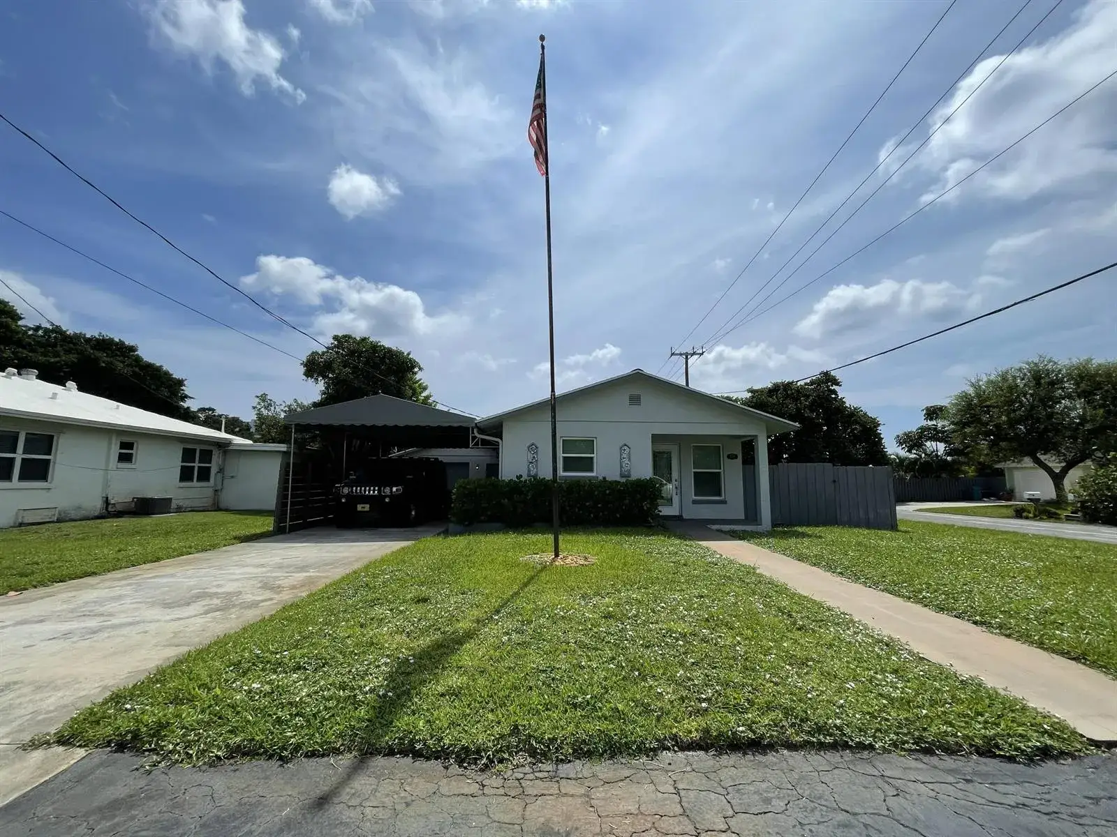 3 bedroom 2 bath Residential for sale at 222 SE 3RD Street, Boynton Beach FL 33435