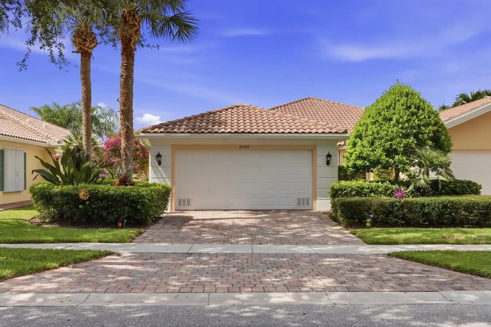 2 bedroom 2 bath Residential for sale at 8450 SAINT JOHNS Court, Wellington FL 33414