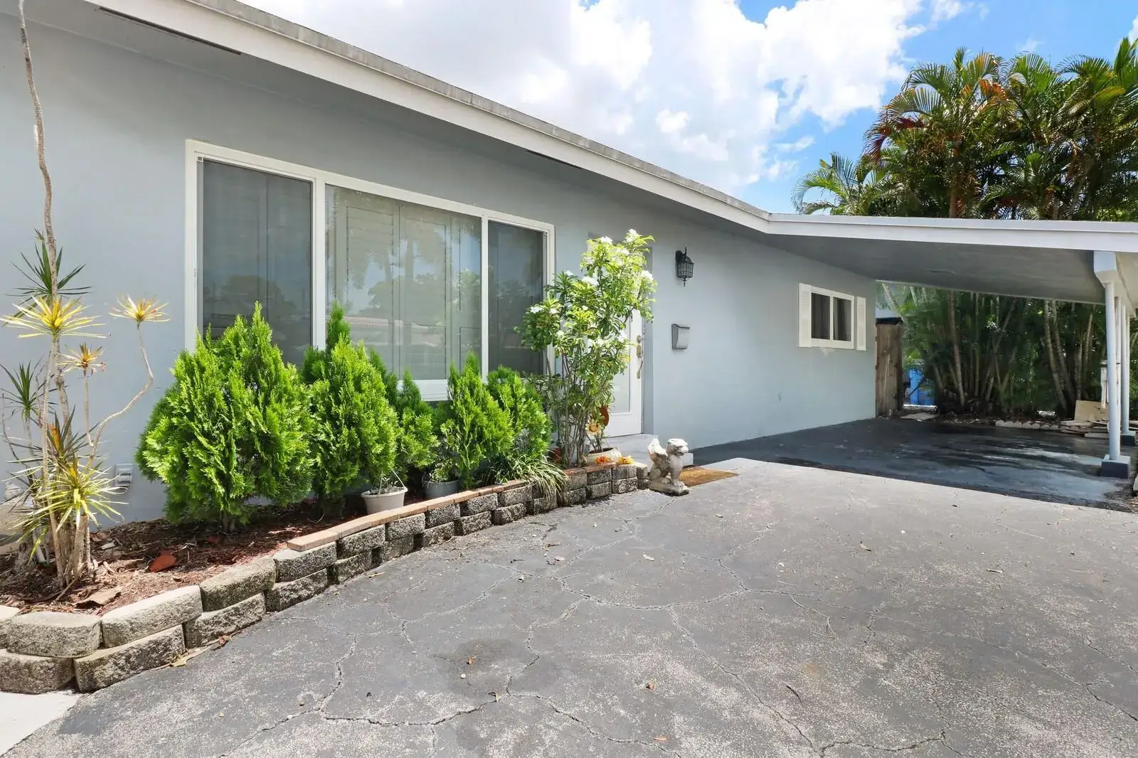 1435 NE 39th Street, Oakland Park FL 33334