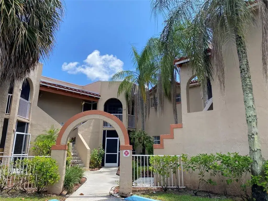 3 bedroom 2 bath Residential Lease for rent at 8734 SW 3 Street # 107, Pembroke Pines FL 33025
