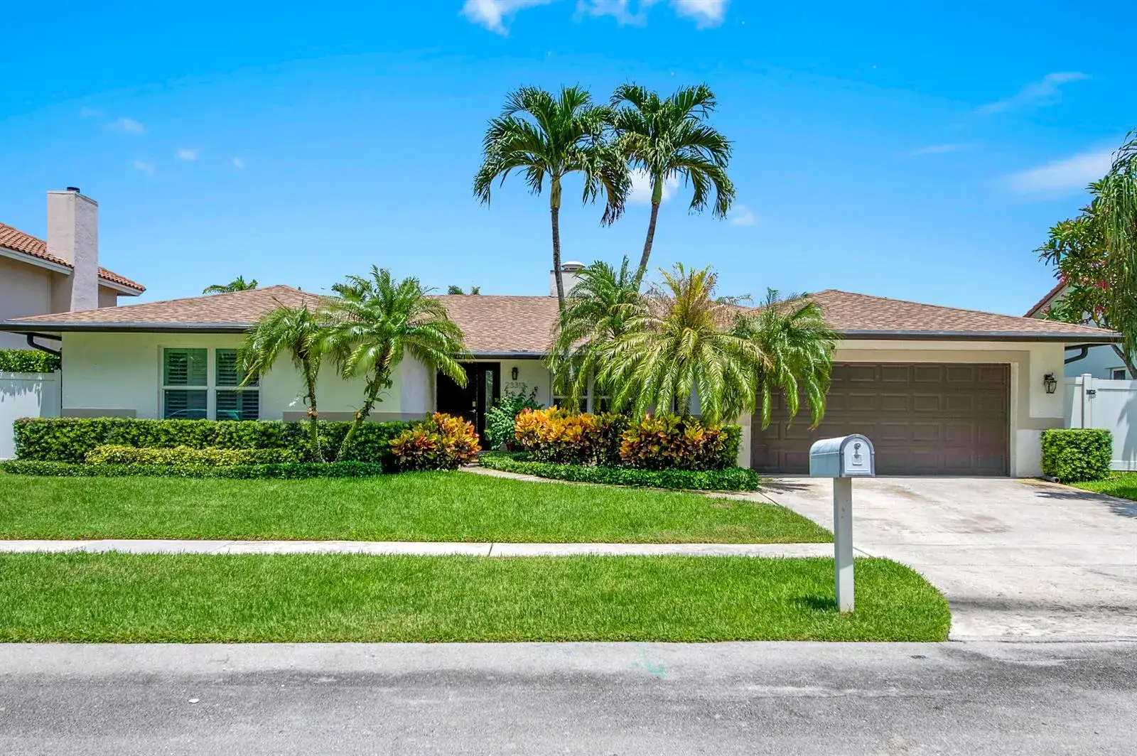 3 bedroom 2 bath Residential Lease for rent at 23313 Lago Mar Circle, Boca Raton FL 33433