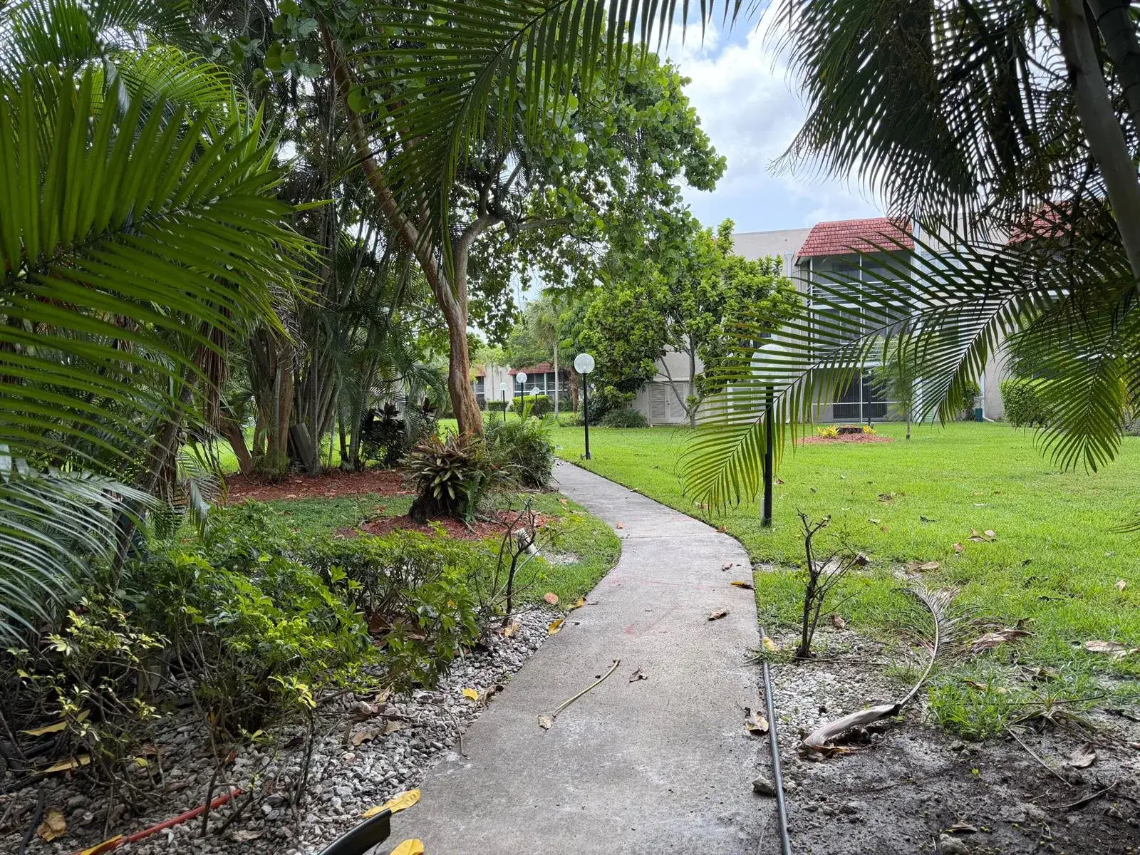 2 bedroom 2 bath Residential for sale at 3511 INVERRARY Drive # 208, Lauderhill FL 33319