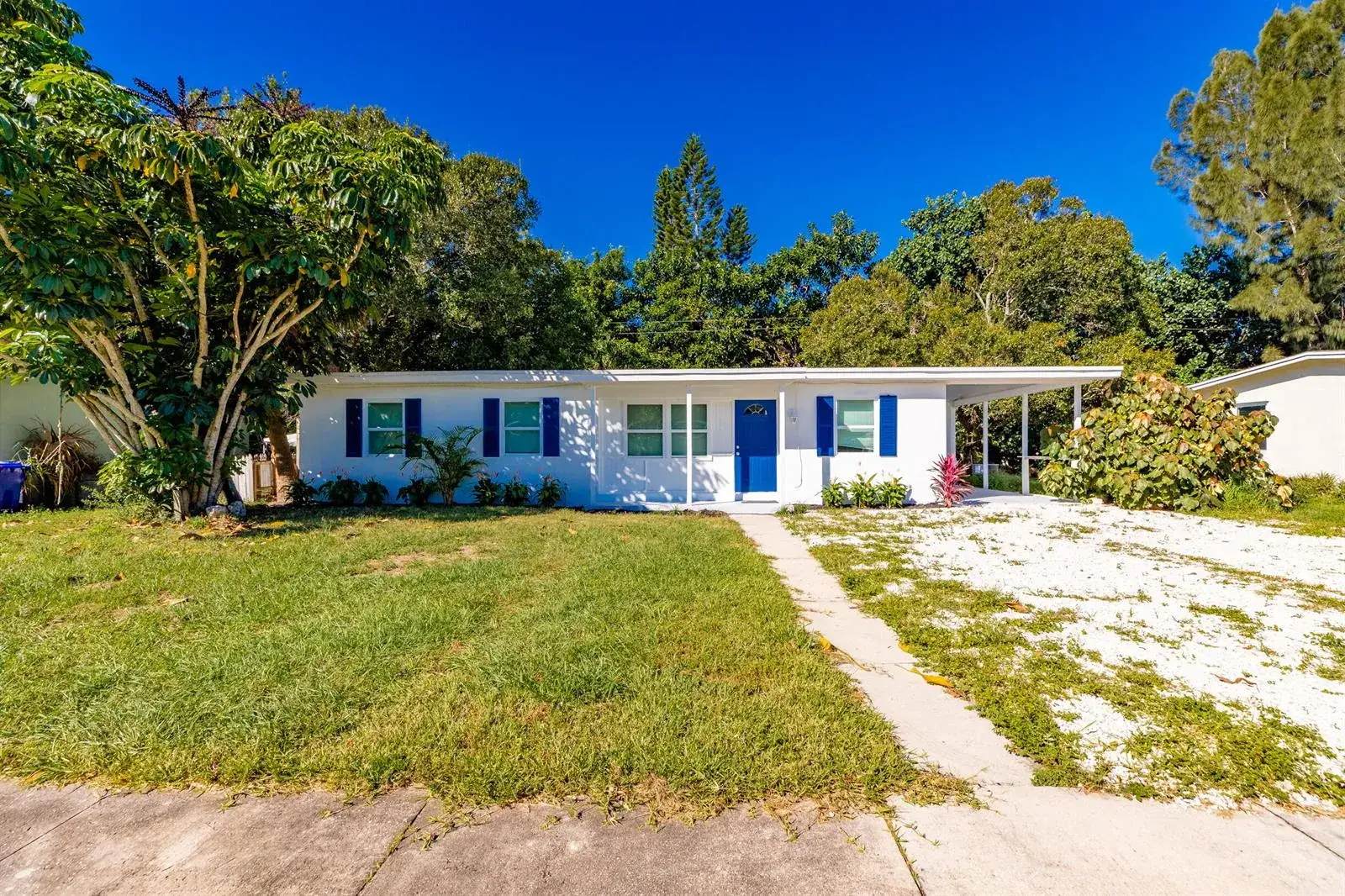 4 bedroom 2 bath Residential for sale at 1625 30TH Avenue, Vero Beach FL 32960