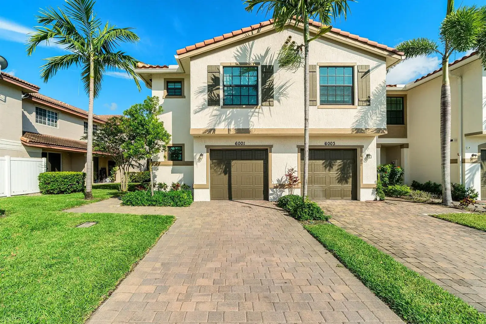 3 bedroom 2 bath Residential for sale at 6001 Woods Edge Circle, Riviera Beach FL 33410