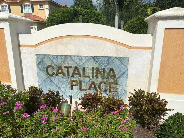6606 CATALINA Lane, Tamarac FL 33321