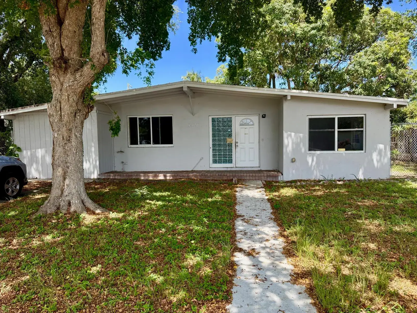 3 bedroom 1 bath Residential for sale at 4520 NE 16TH Avenue, Pompano Beach FL 33064