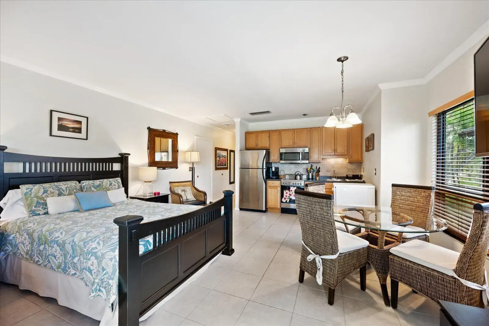 1 bedroom 1 bath Residential Lease for rent at 13334 Polo Club Road # 328, Wellington FL 33414