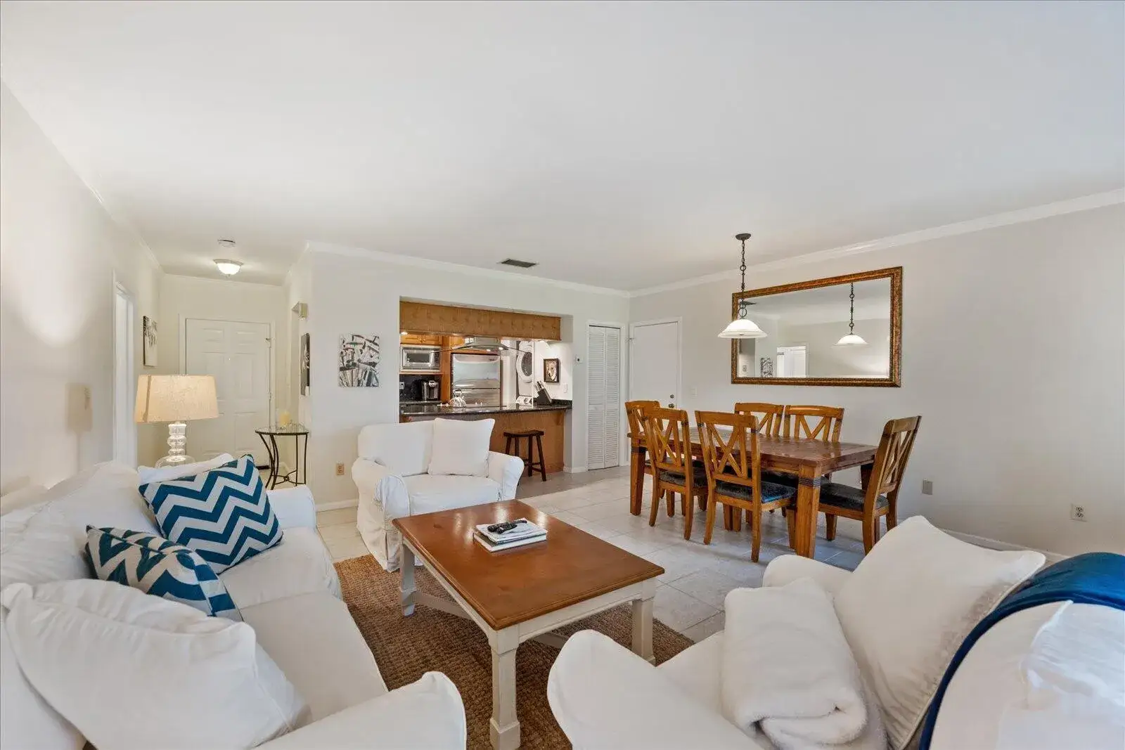1 bedroom 1 bath Residential Lease for rent at 13334 Polo Club Road # 329, Wellington FL 33414