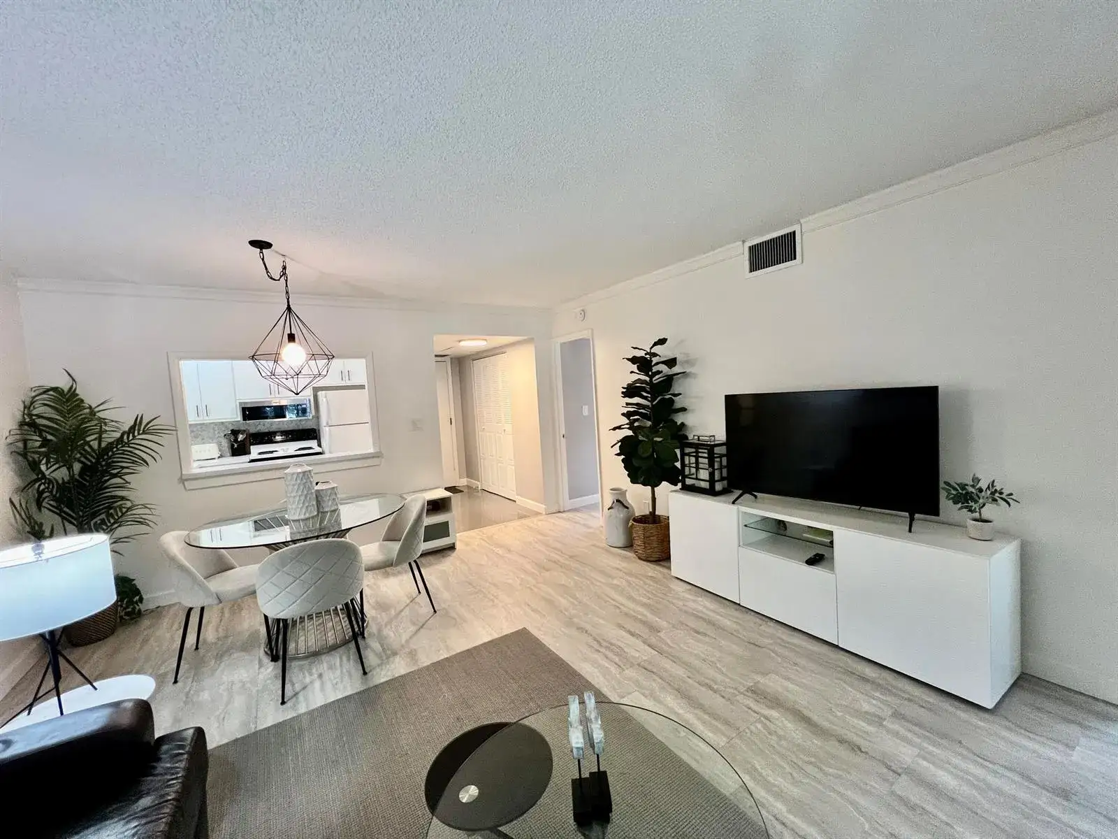 2 bedroom 2 bath Residential for sale at 5640 SW 3RD Place # 217, Margate FL 33068
