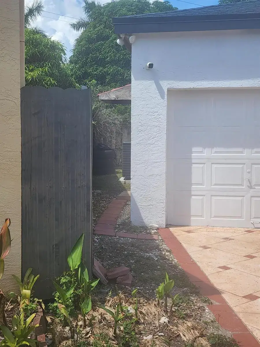 2430 SW 82ND Terrace, Miramar FL 33025