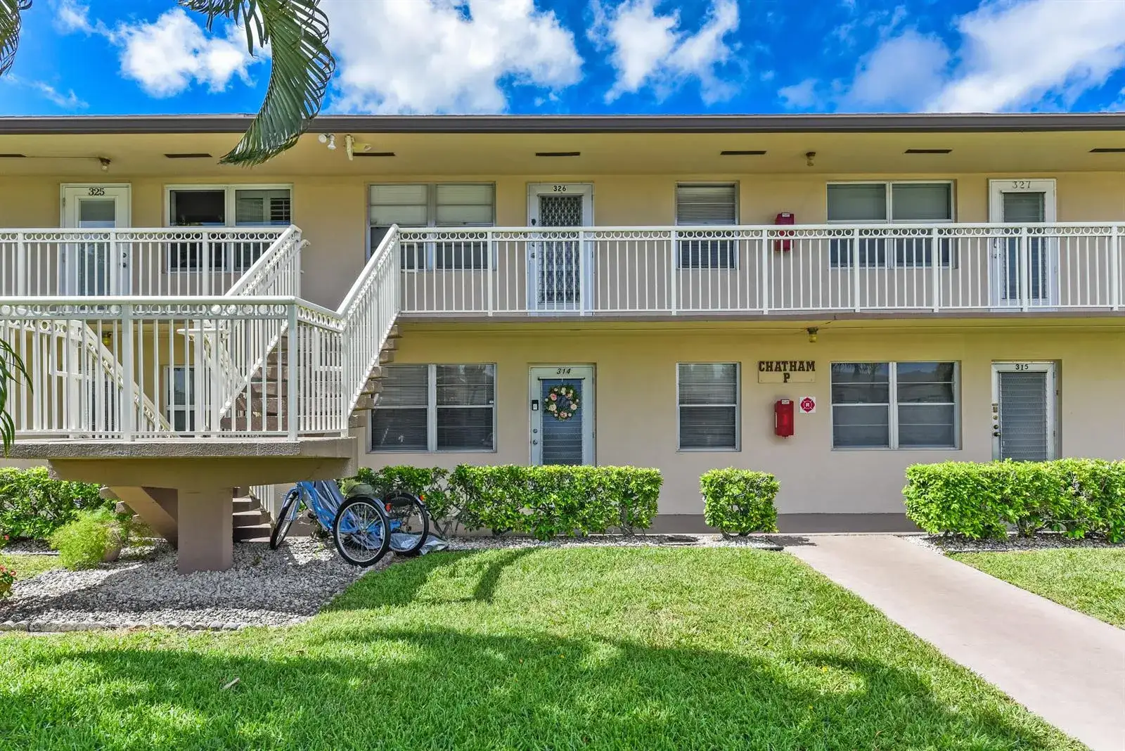 2 bedroom 1 bath Residential for sale at 314 CHATHAM P, West Palm Beach FL 33417