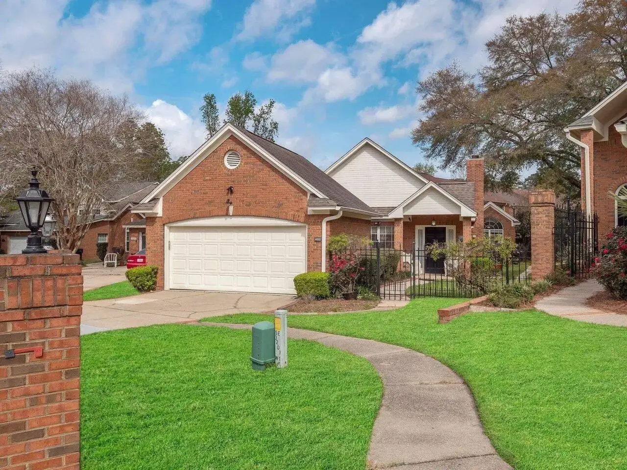 2 bedroom 2 bath Residential Lease for rent at 4012 DUTCHESS Court, Tallahassee FL 32309