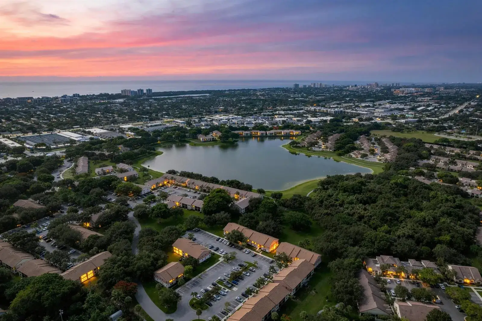 3 bedroom 2 bath Residential for sale at 3300 Jaywood Terrace # J116, Boca Raton FL 33431