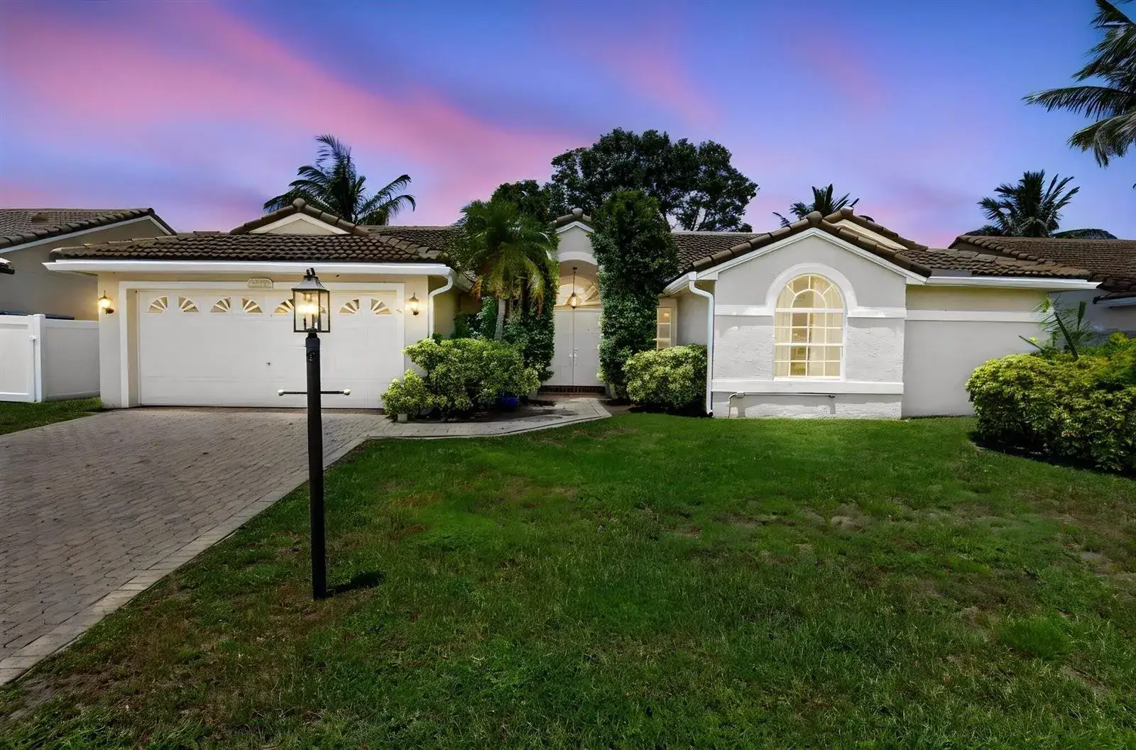 4 bedroom 2 bath Residential for sale at 9415 Lake Serena Drive, Boca Raton FL 33496