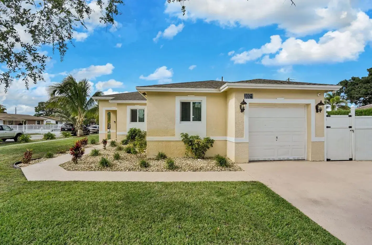 4 bedroom 2 bath Residential Lease for rent at 3021 NW 21st Court, Fort Lauderdale FL 33311