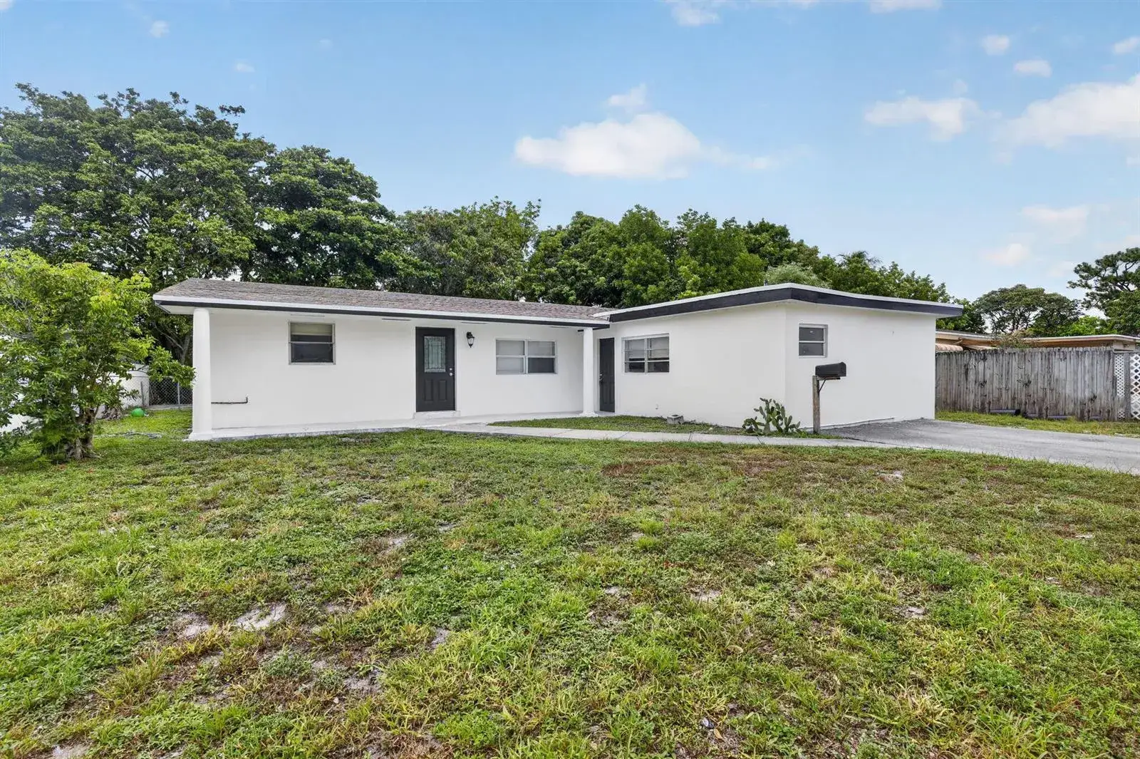 5 bedroom 3 bath Residential for sale at 1111 SW 31ST Avenue, Fort Lauderdale FL 33312