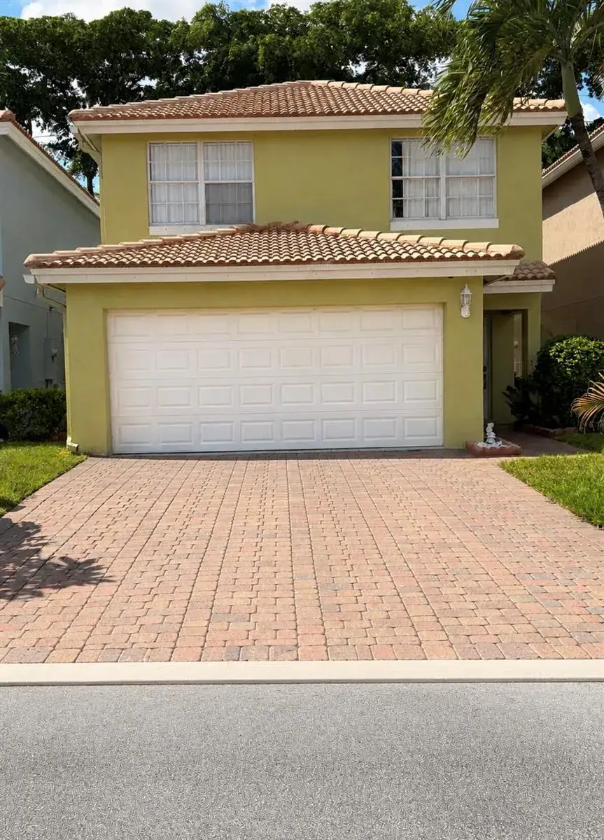 3 bedroom 2 bath Residential for sale at 3357 COMMODORE Court, West Palm Beach FL 33411