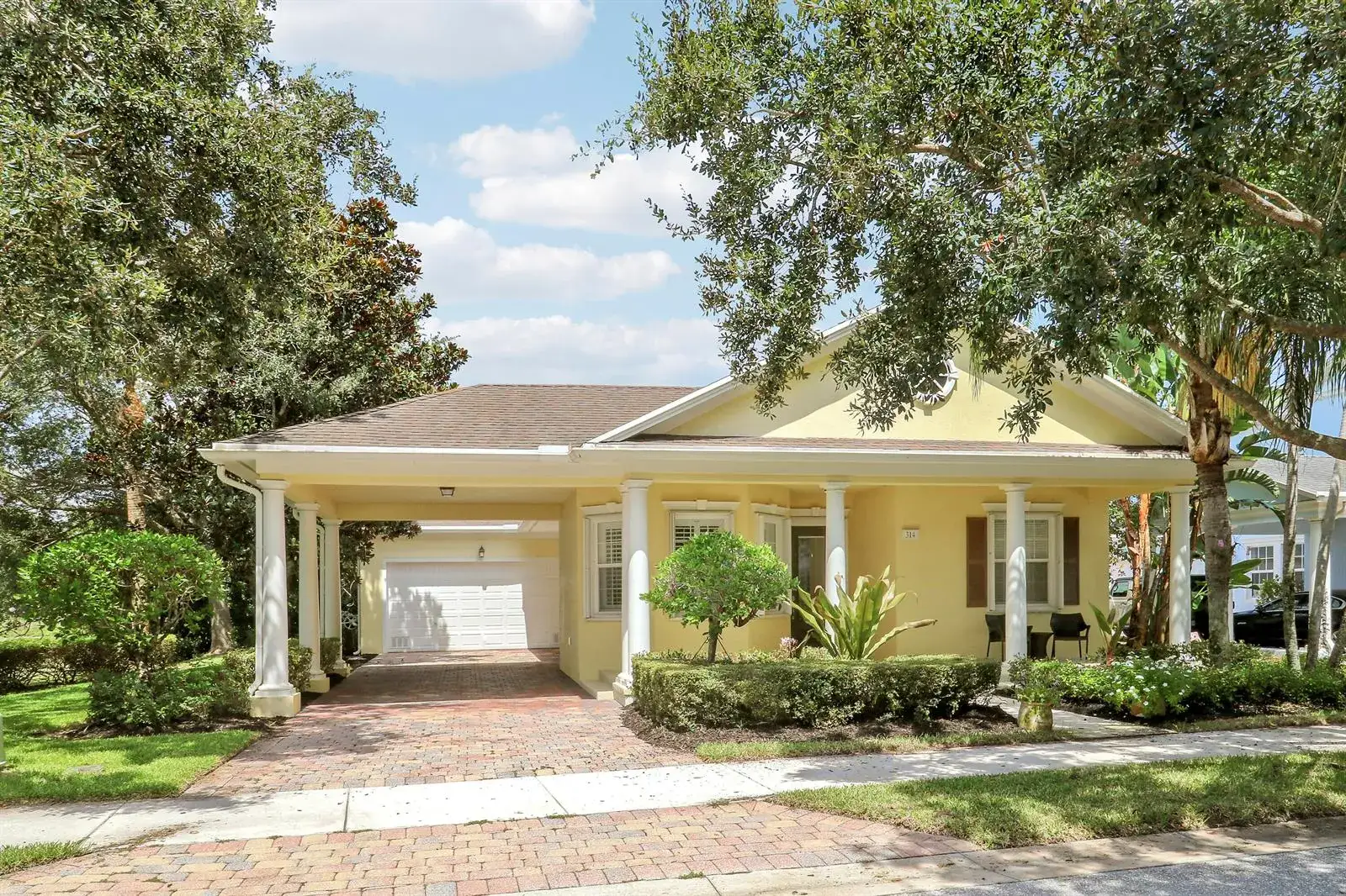 3 bedroom 2 bath Residential for sale at 314 CARAVELLE Drive, Jupiter FL 33458
