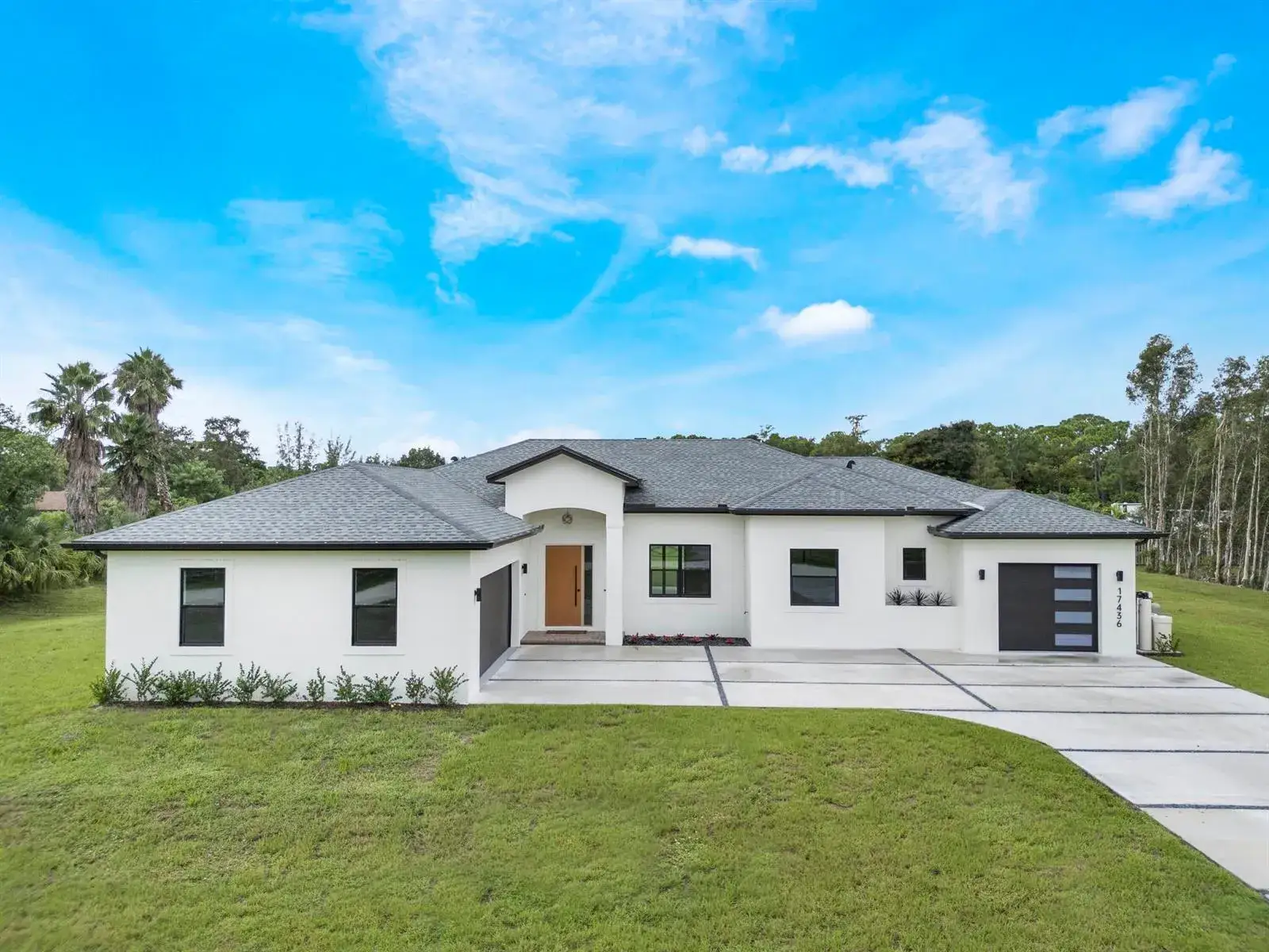 3 bedroom 2 bath Residential for sale at 17436 71st Lane N, FL 33470